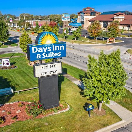 Days Inn & Suites By Wyndham Mt Pleasant Mount Pleasant Exterior photo
